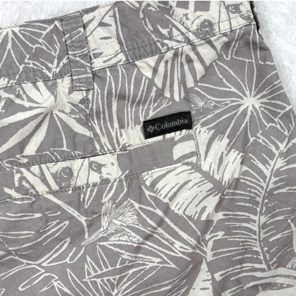 Columbia‎ Shorts Mens 40 Gray White Tropical Washed Out King Palms Chinos Hawaii